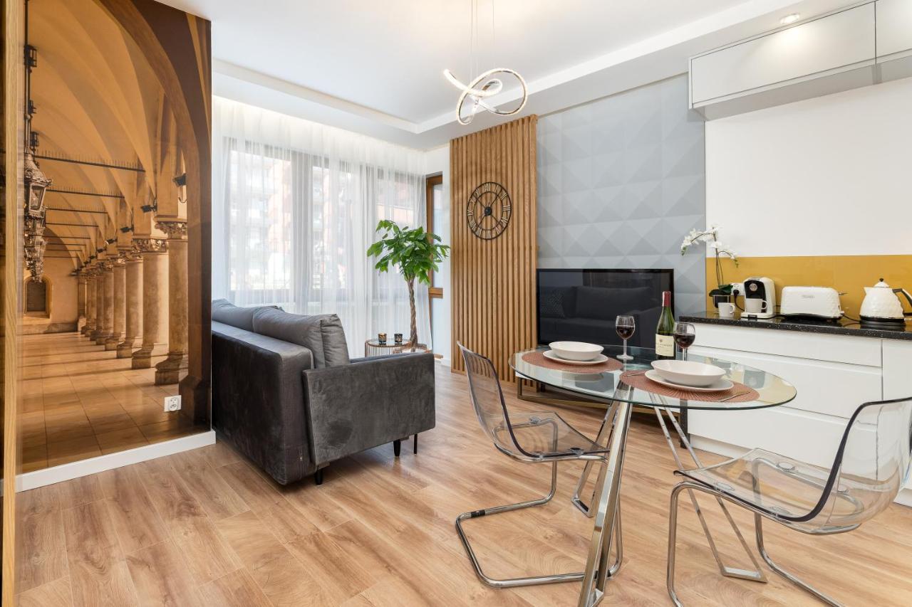 New Apartment, Private Patio クラクフ エクステリア 写真