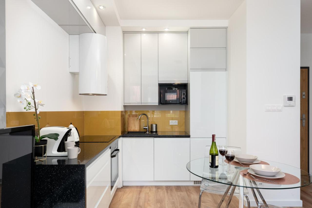 New Apartment, Private Patio クラクフ エクステリア 写真